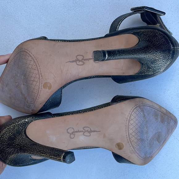 Jessica Simpson’s heels size 8 - Picture 4 of 8